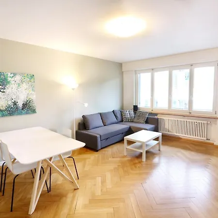 City Center At University Apartment *